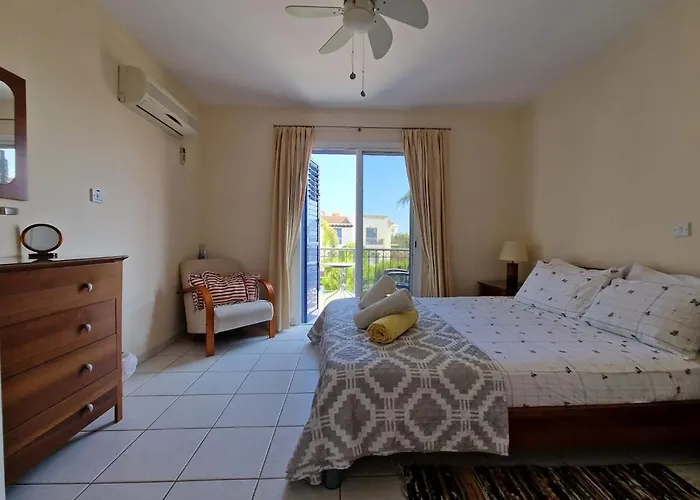 Genista - Irini Gardens פאהיה