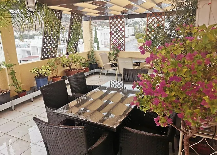 Genista - Irini Gardens דירה